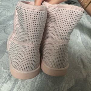 Juicy Couture Pink Crystal Embellished Girly Womens Winter Boots/ Ugg style
